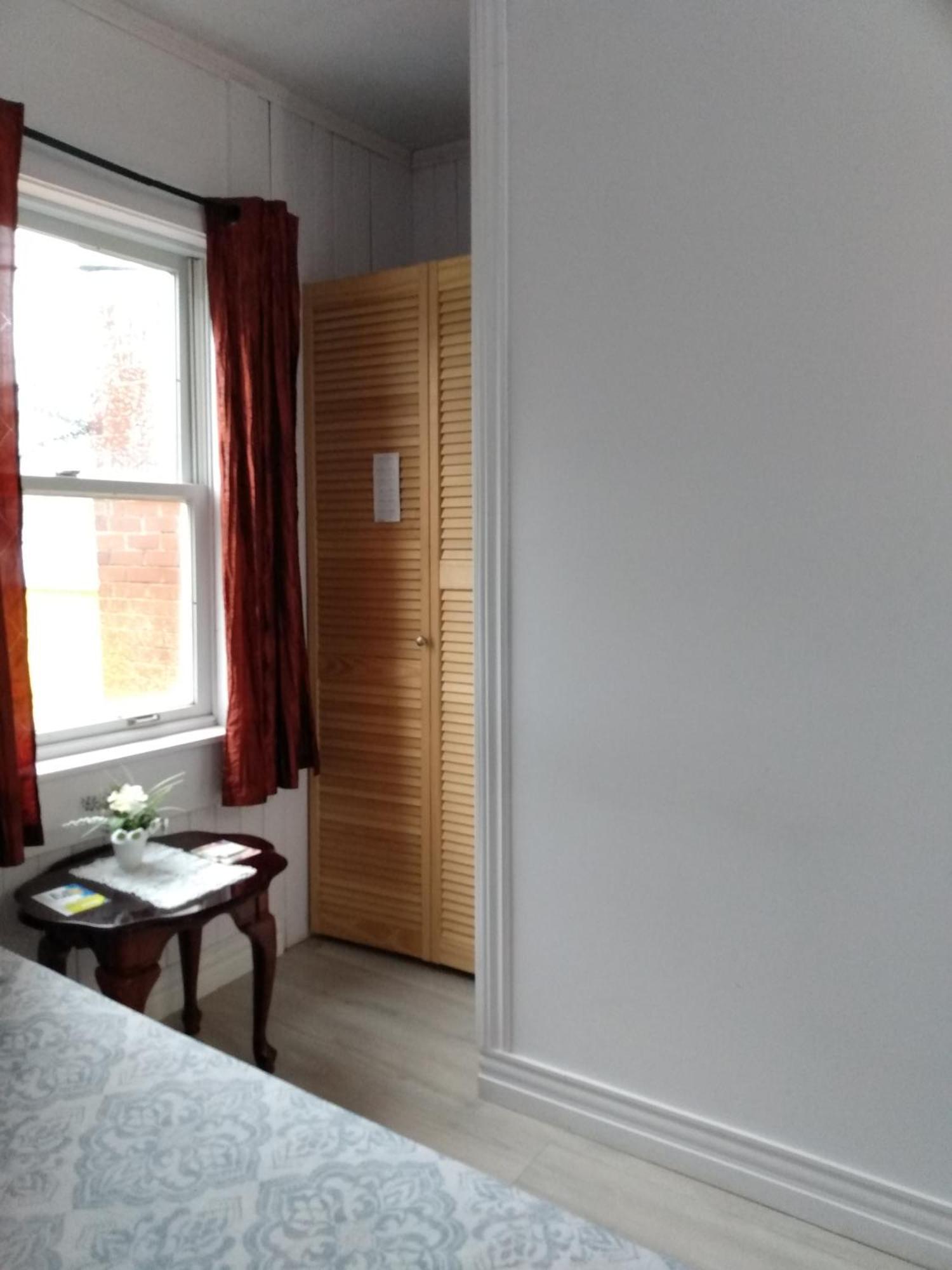 Healing Touch Holistic Living Space Amherst Buitenkant foto